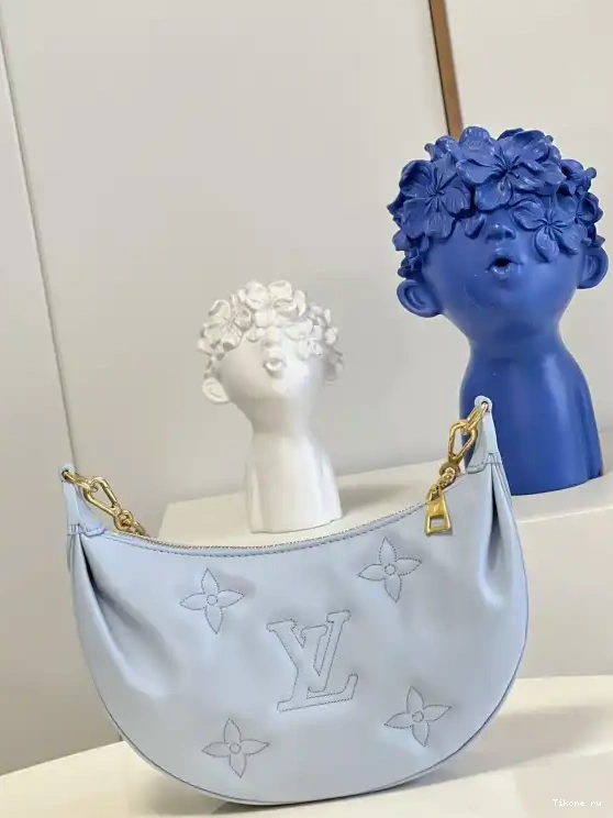 Affordable OVER THE VUITTON MOON LOUIS 0704